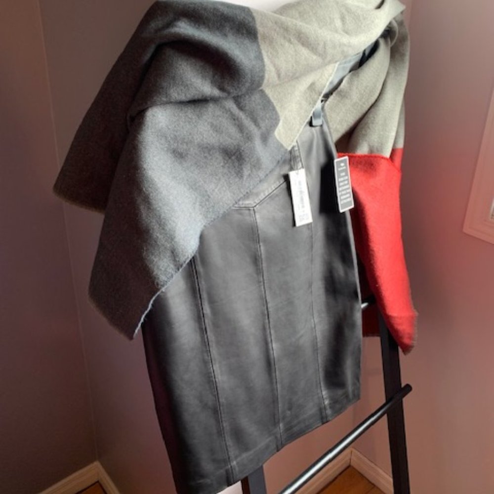 New Black Leather Danier Pencil Skirt